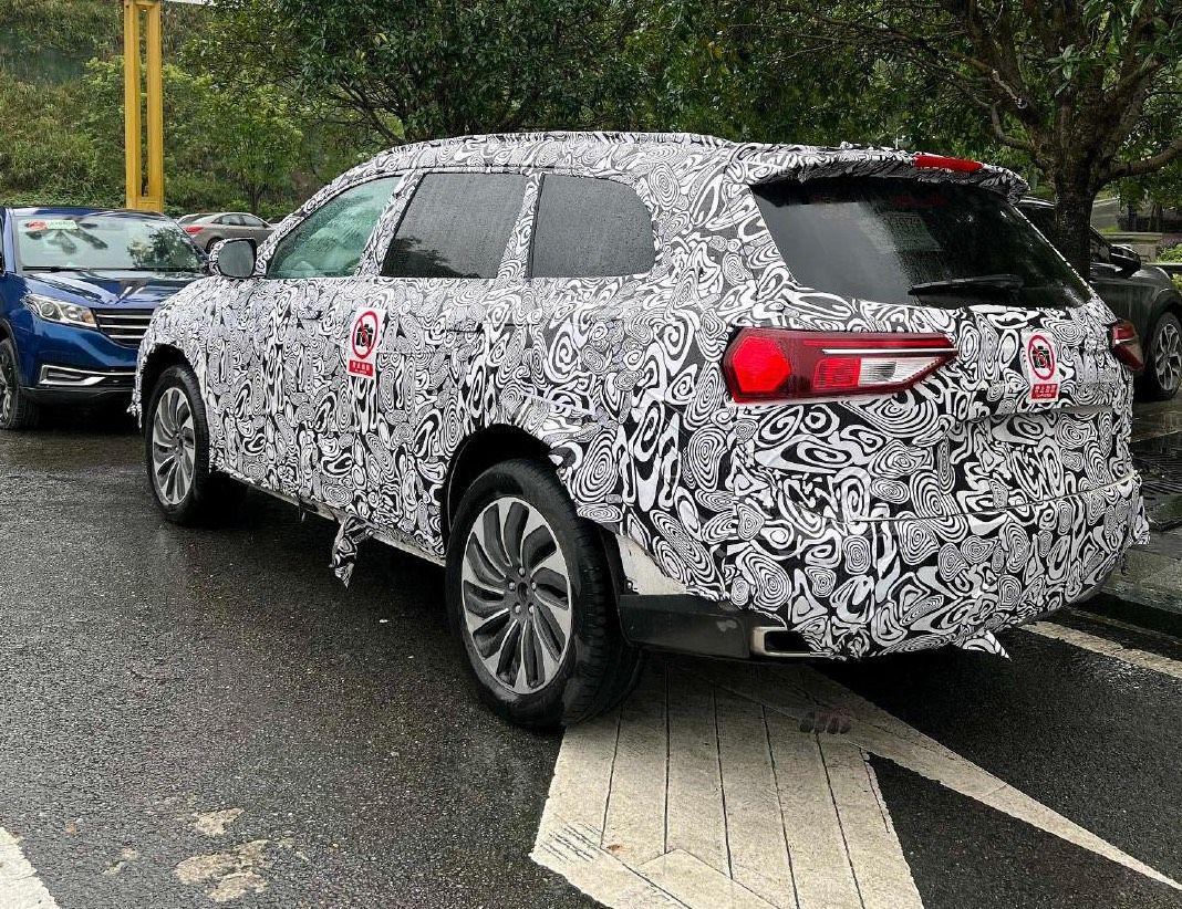 aito|华为又一款新车来了，AITO问界M7实车申报图曝光，车长超5米