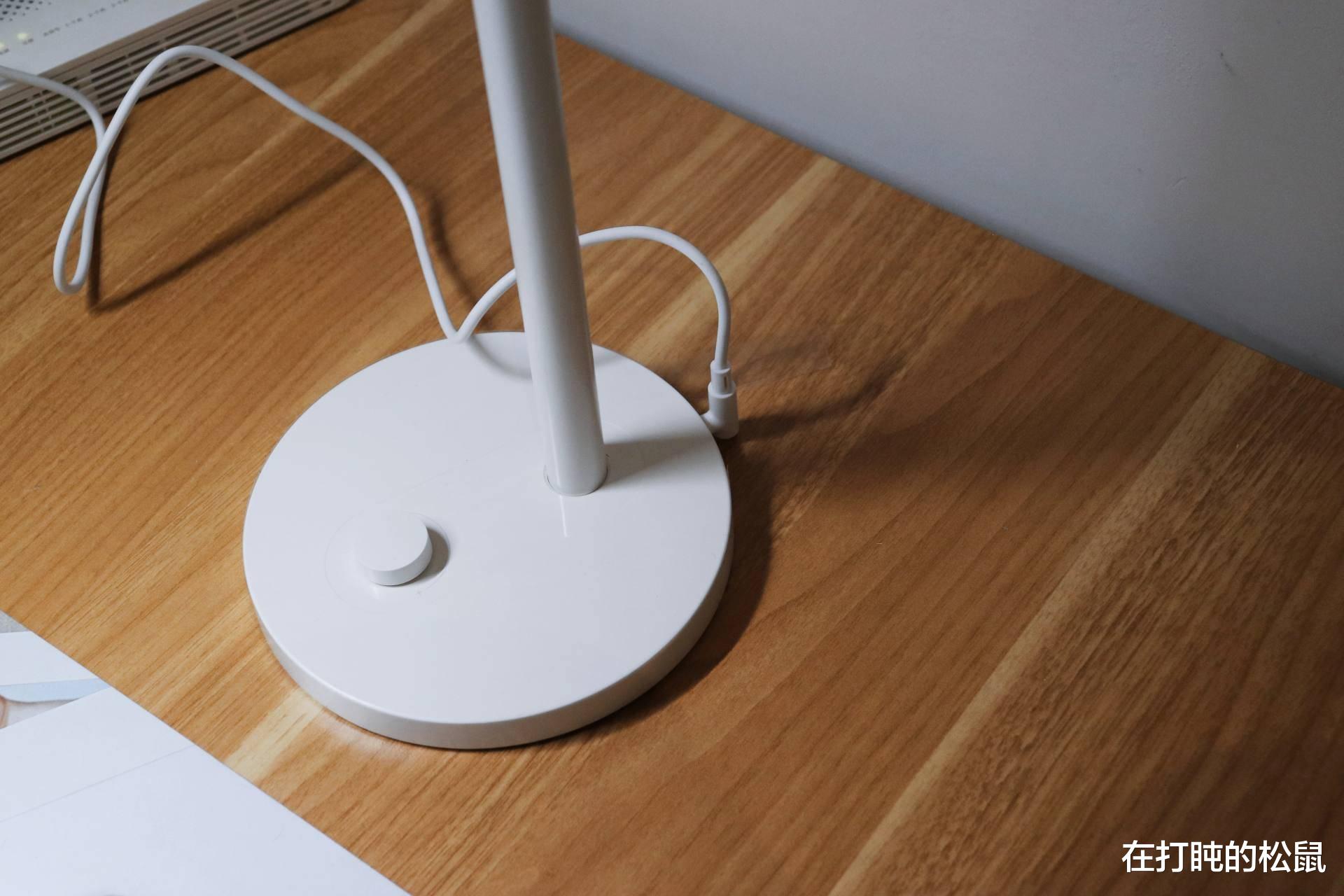 米家|为了颜值入手，却被实力折服，米家台灯1S体验