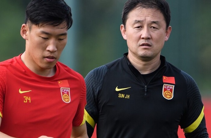 国足|U23国足或迎来新队长！三大热门人选浮出水面，张玉宁呼声高
