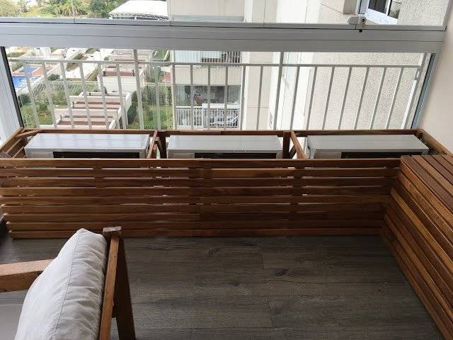 邻居家的创意设计,阳台外侧打一排矮柜,既美观又增加收纳!