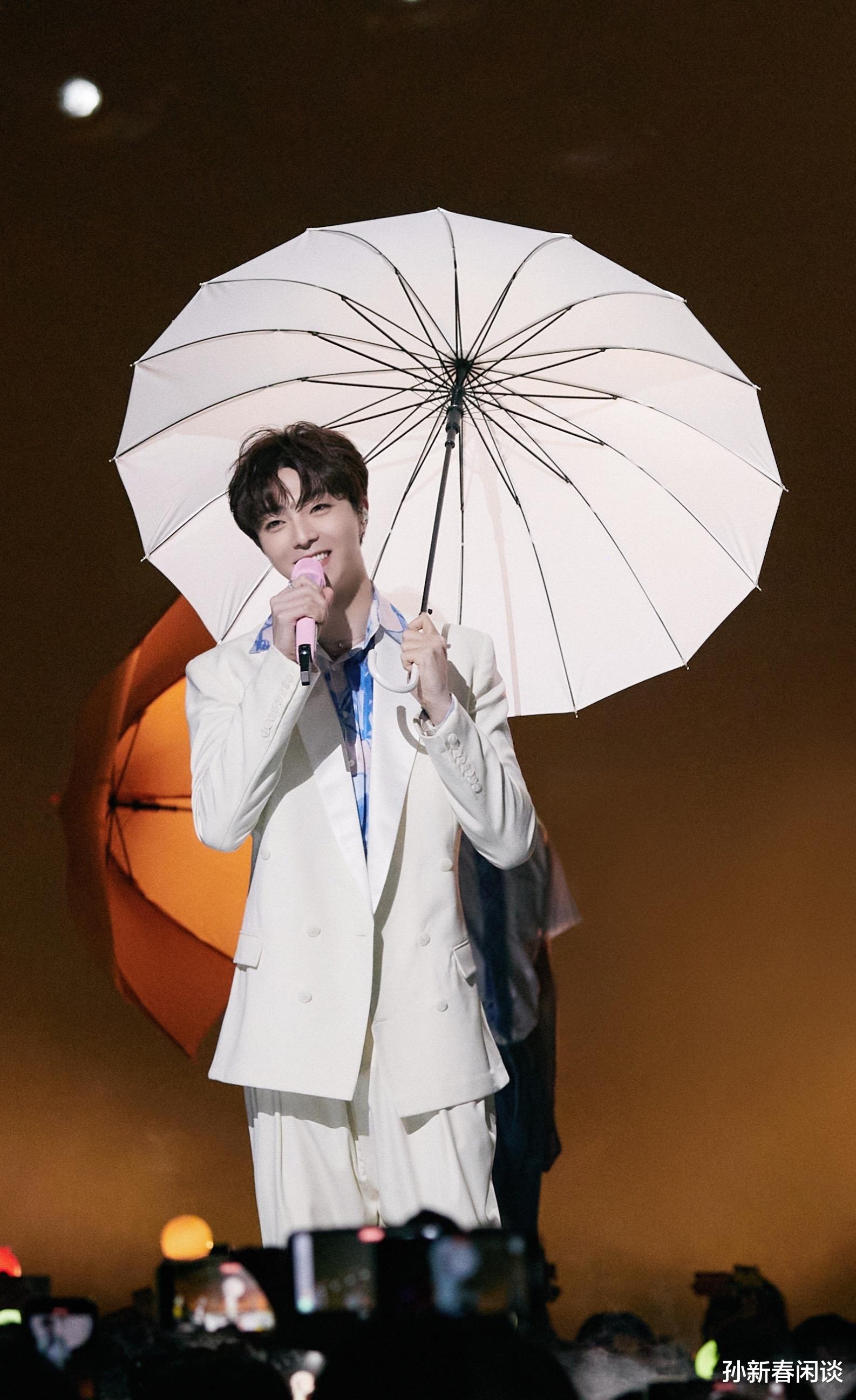 鞠婧祎|港风美人？鞠婧祎陈立农合唱氛围感强，网友：鞠婧祎气质提升了