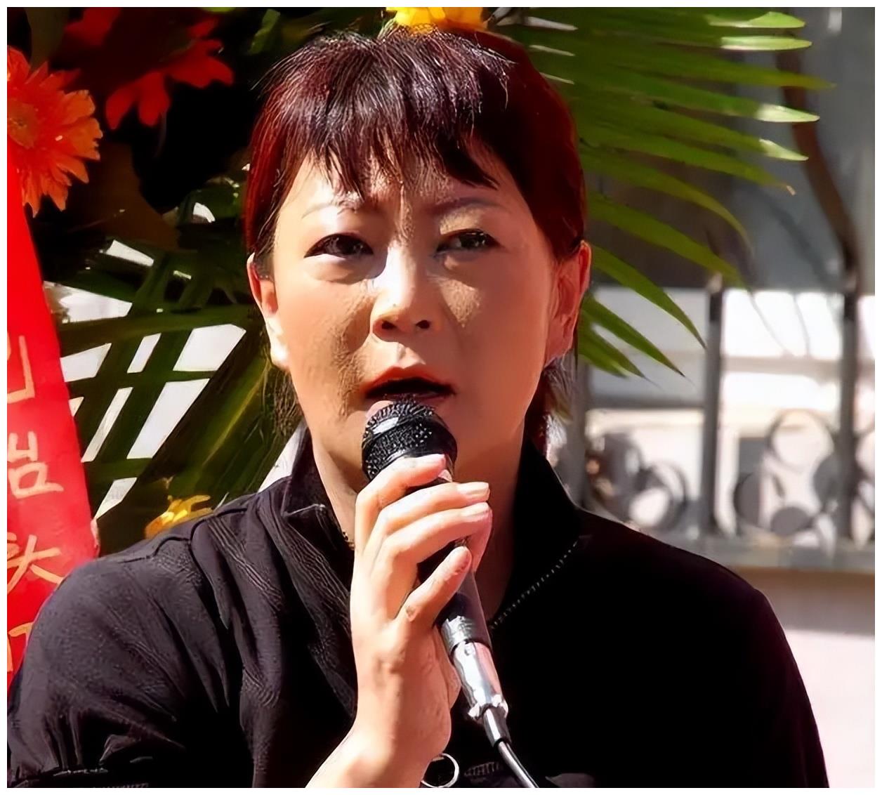 戴志诚与杨蕾离婚18年:他“撬”侯耀文墙角,她至今单身有烦恼