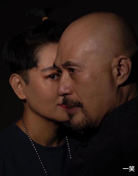 徐锦江|60岁徐锦江晒与子女同框照，20岁女儿首曝光，随母姓值超高？