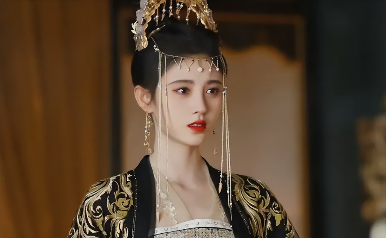 赵丽颖|风吹半夏：赵丽颖打破畸形审美，大脸盘法令纹又怎样，美人不该被标准化