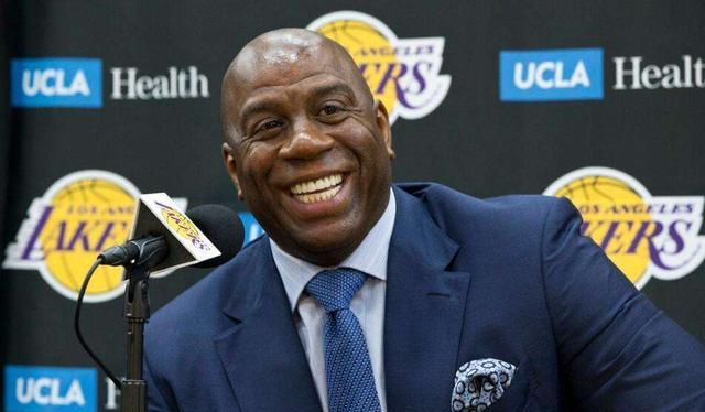 拉里·伯德|实力尚存却直接选择的10大球星!三人留下无冠的遗憾,伯德最霸气