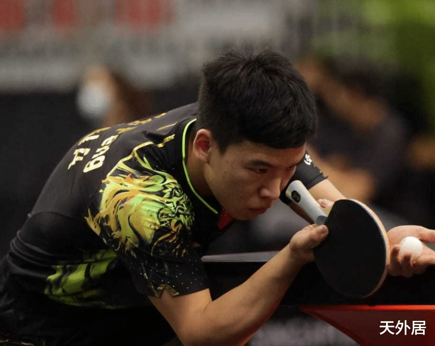 伊藤美诚|伊藤美诚丢局分，首秀3-1过关！国乒小将严重失常，意外0-3出局