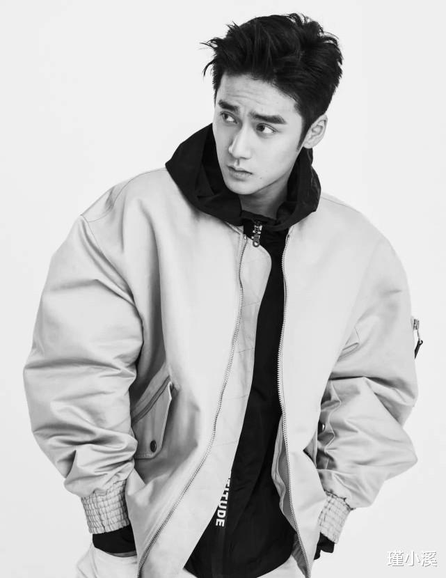 |30岁蒋劲夫开直播，自曝靠送外卖为生，想要在直播平台复出？