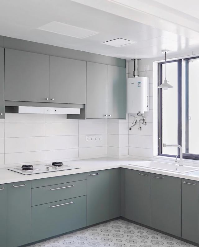 买油烟机时没认准需求，使用后再想改也晚了：顶吸侧吸区别真不大