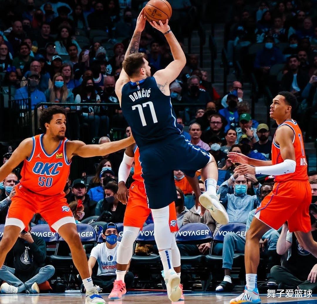 广东男篮|狠人！单月减20磅！后程发力抢约基奇MVP，NBA未来的门面撑起来了