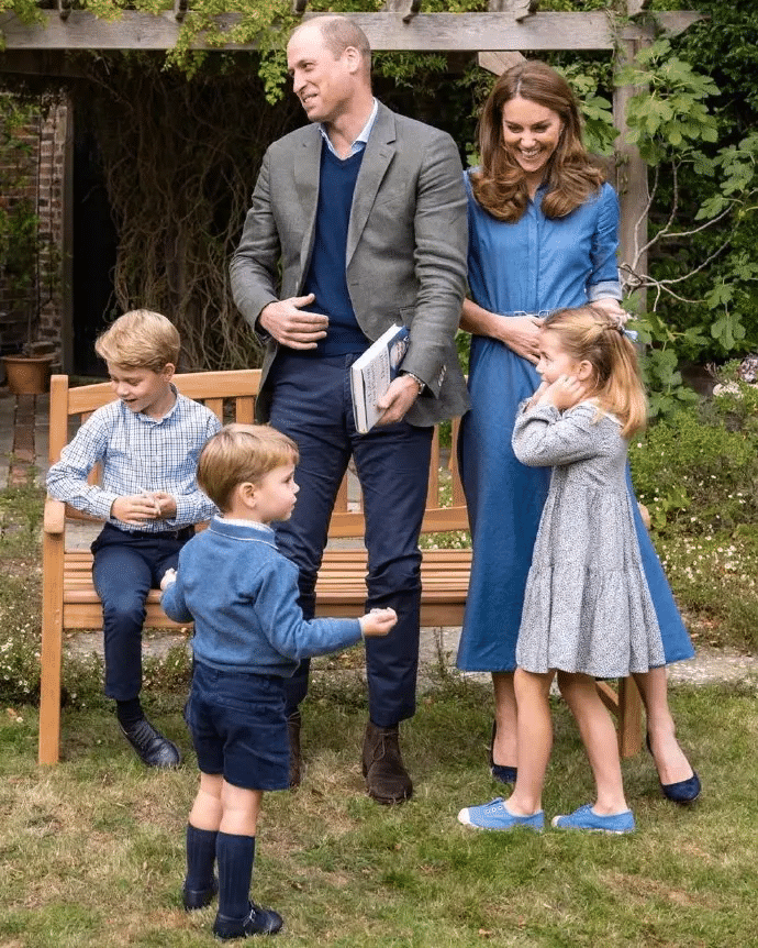 杨幂|女王登基60周年，凯特初出茅庐显高情商；70周年她将绽放独特光芒