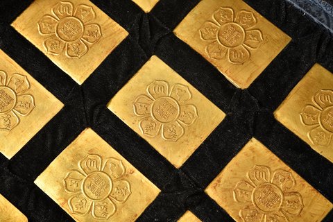 雕刻|清代 乾隆年制 铜鎏金龙纹带板一套