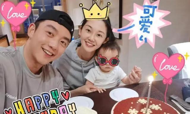 苗苗|郑恺妻子苗苗官宣二胎，挺孕肚独自开车做产检，感慨像打了一仗！