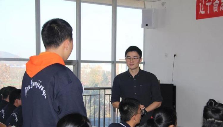 怪，城里老师逆向调动回到农村！惊问为什么，他给了四点理由