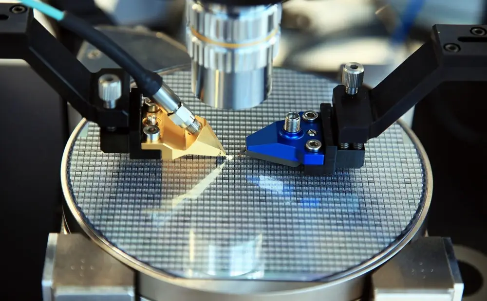 芯片|打破日企芯片耗材垄断，徐州小厂拿下80%专利，华为已投资3亿支持