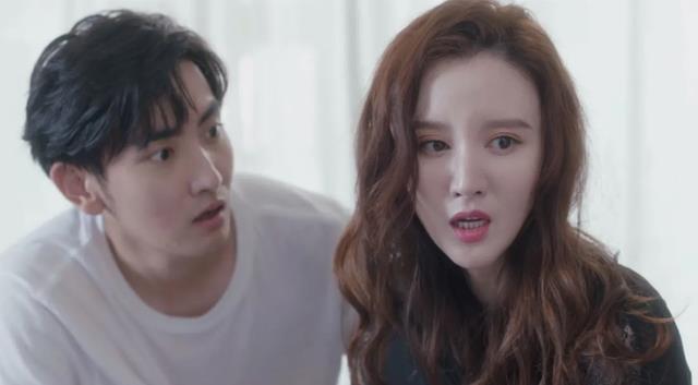 老板娘|《大博弈》配角大有来头，认出了耀客老板娘，没认出耿乐前女友