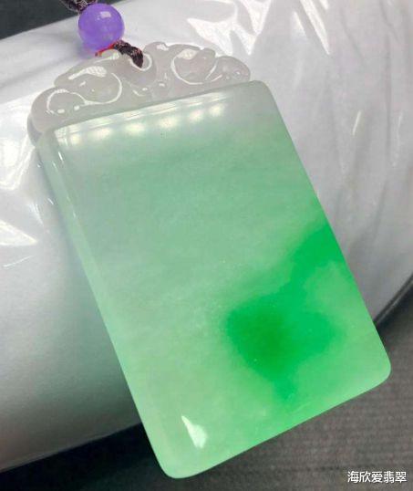 翡翠|翡翠平安无事牌的寓意和文化内涵是什么?