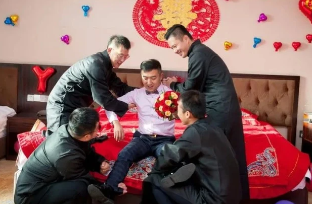 2013年山西一对新人结婚,新郎却在40天后去世,尸检后伴郎被判刑