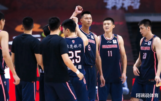 广东男篮|恭喜！广东签约“小杜兰特”，身高臂展可比周琦，无惧付豪张镇麟