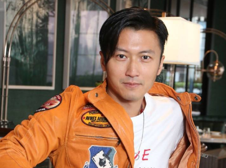 谢霆锋|谢霆锋不仅是个明星还是个商人,父亲谢贤提起他,也是倍感骄傲