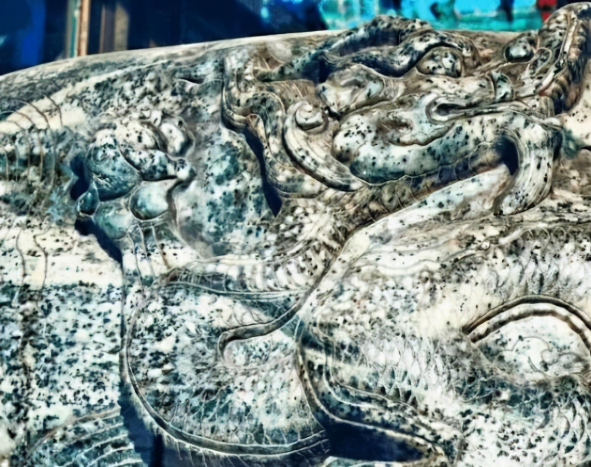 马坎|这件文物很“命苦”,用3.5吨玉石制成,却被和尚用来装咸菜