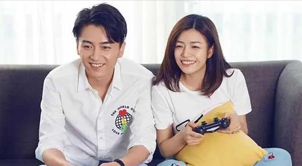 陈妍希|陈妍希晒与儿子日常,眼含泪水舍不得打,曾被曝9月底与陈晓离婚