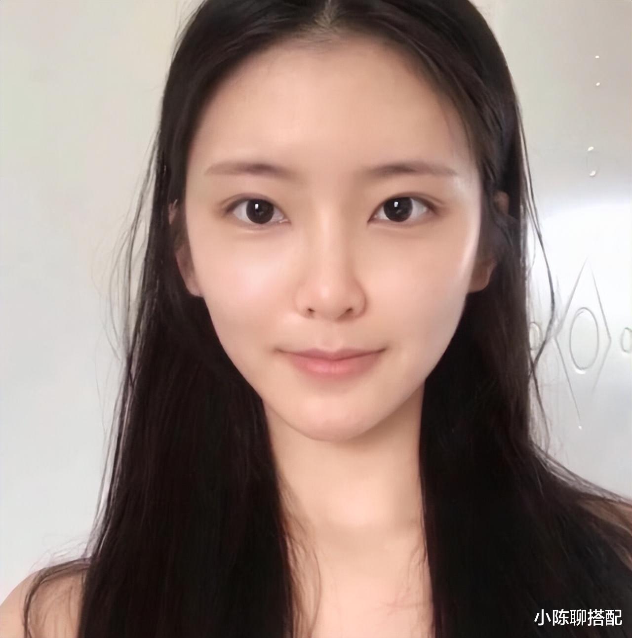 护肤品 女人一旦过了40岁，洗脸时留意这2点对皮肤好，比涂护肤品更管用