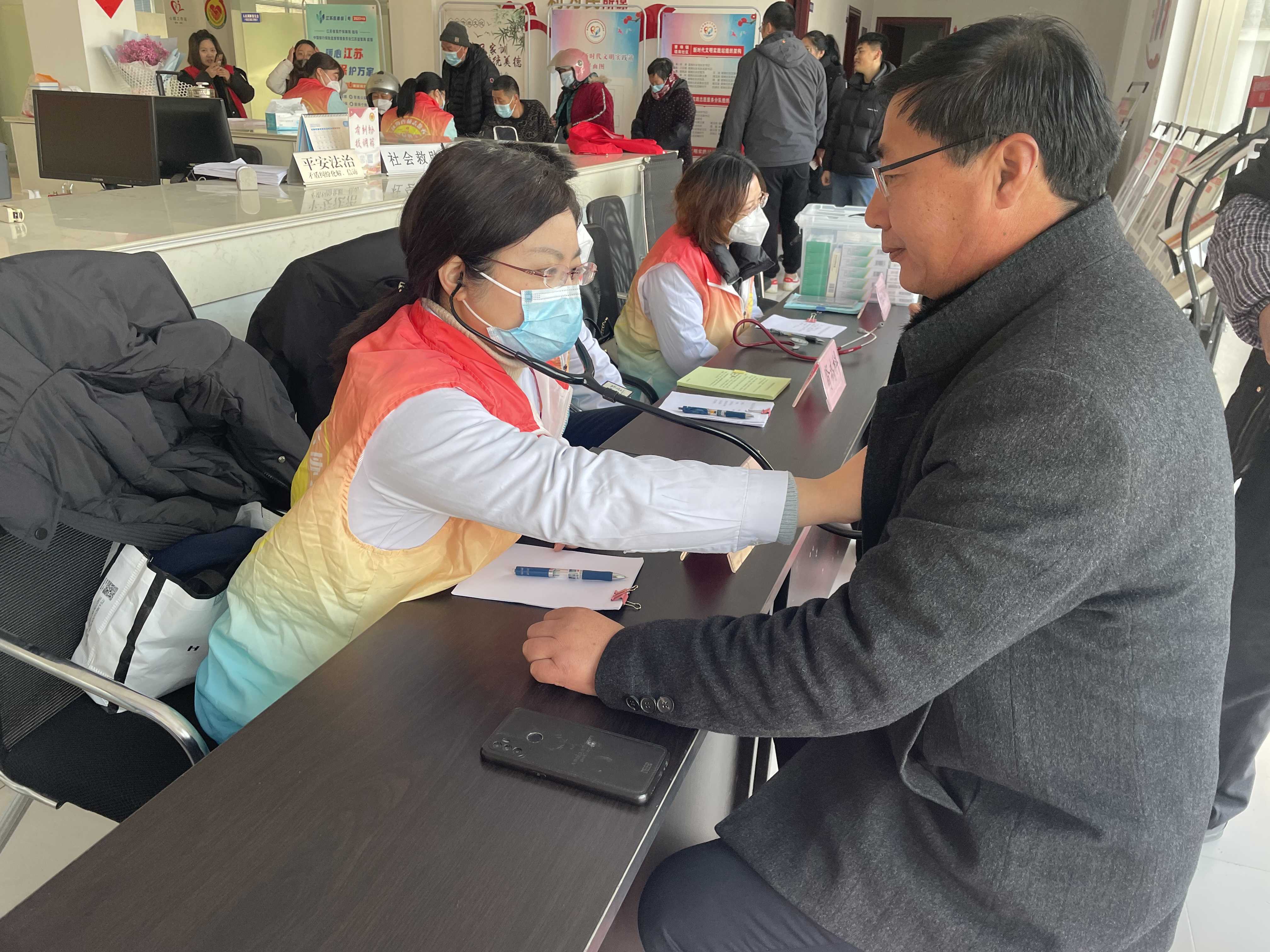 宫颈癌|面对面 零距离：这堂冬训义诊实践课让群众“康”起来