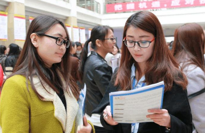 大学|深受国家电网青睐的3所大学,录取分数不算高,有机会拿到铁饭碗