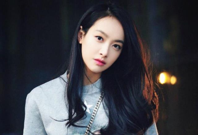 宋茜|宋茜现身春晚联排现场，演技曾遭观众诟病，如今靠努力逆袭