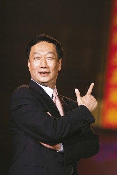 刘诗诗|嫁给郭台铭当百亿豪门女主人,曾馨莹凭什么“击败”林志玲刘嘉玲