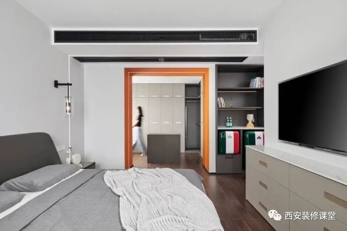 130㎡四室变三室，黑白灰简约