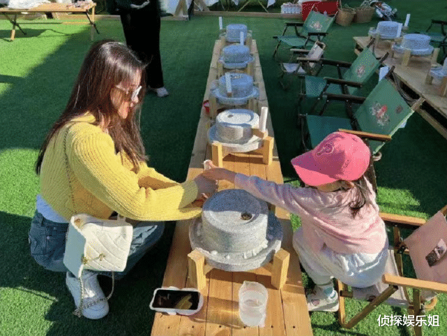 孙怡|孙怡晒活动美照,已换掉“远离男人”手机壳,彻底走出情伤