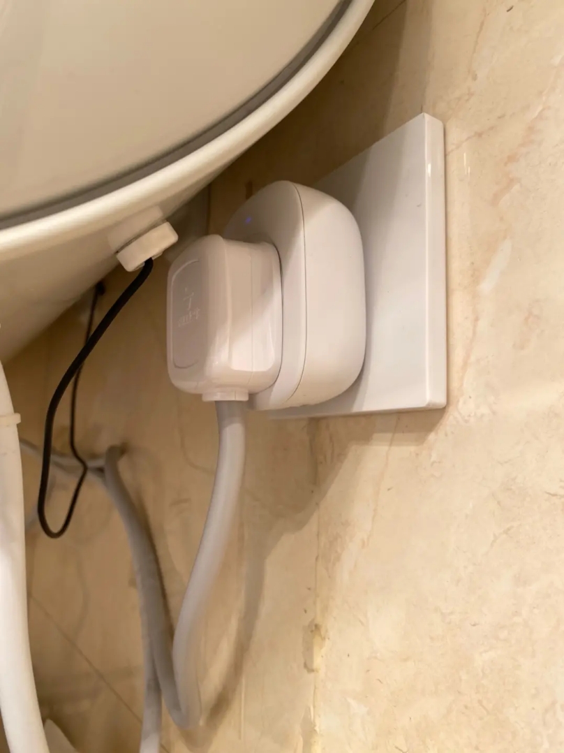 电热水器有“保命装置”,洗澡时就不用拔电源?来听师傅的真实话