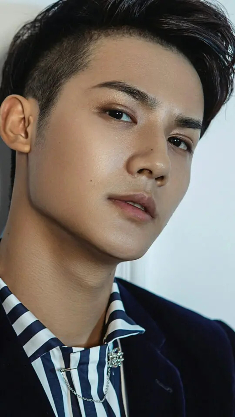 帅哥|脸上长痣也帅的男星,只服这10位,不仅没给颜值减分,还有辨识度