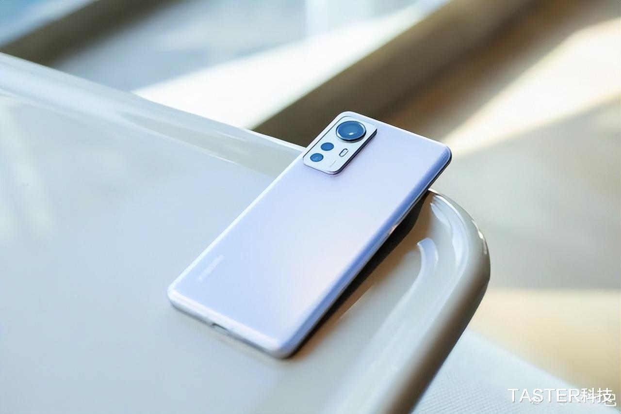 小米科技|硬刚小米12！618降价600+赠俩耳机，E5直屏+骁龙8性价比太高