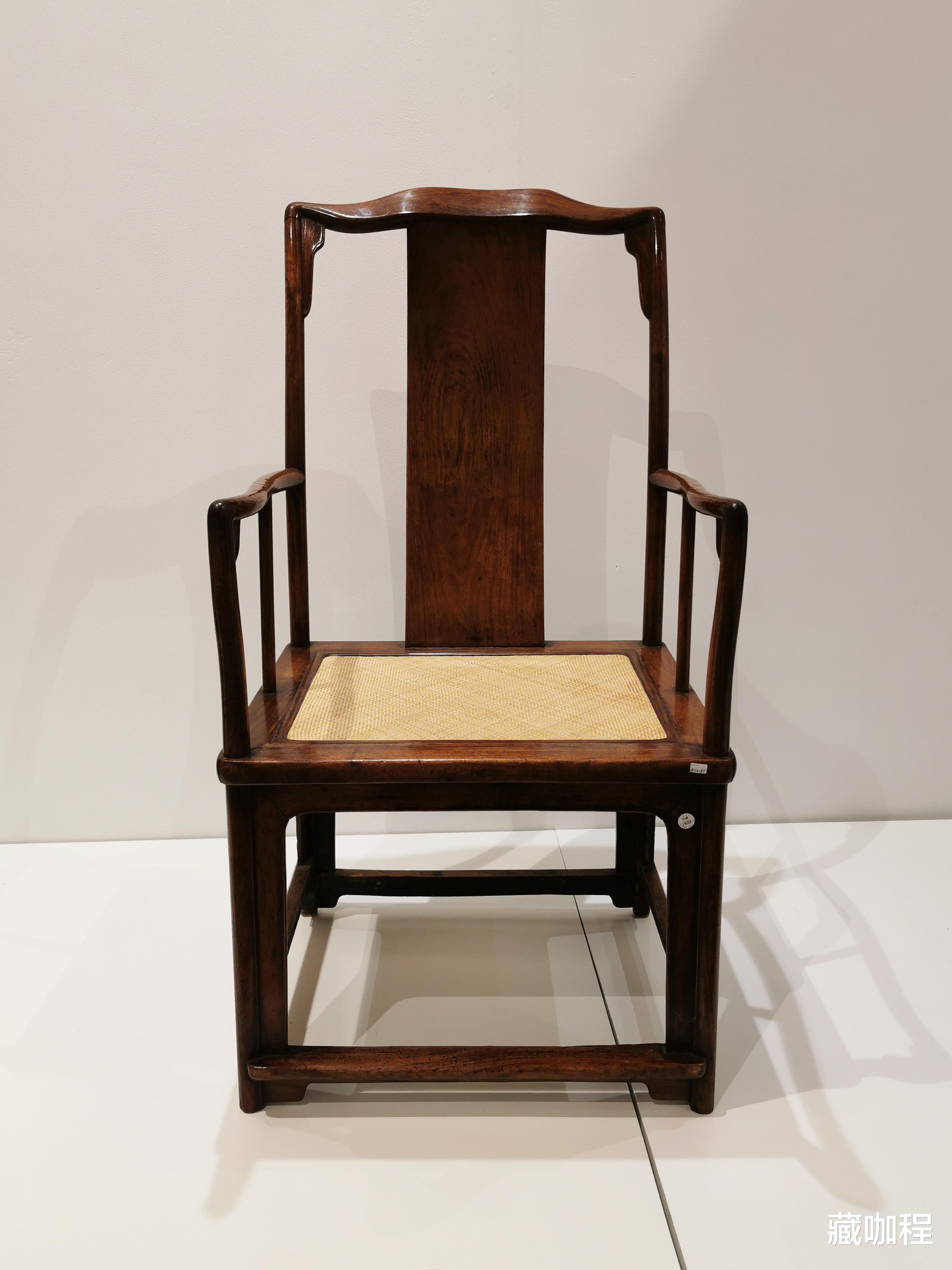 |名副其实高靠背,明黄花梨南官帽椅成对嵌百宝