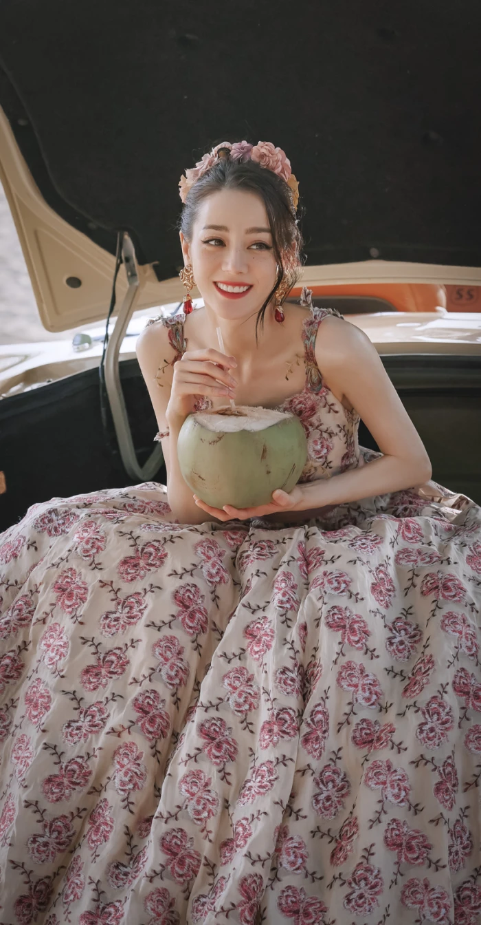 桐谷美玲|迪丽热巴总是自带仙气 第四张好像画中走出来的人一样 绝美