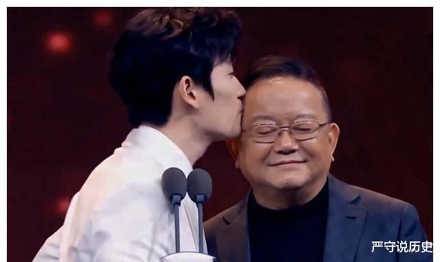 明星|71岁王刚生活有多苦？老婆每月消费上百万，与儿子年龄相差60岁