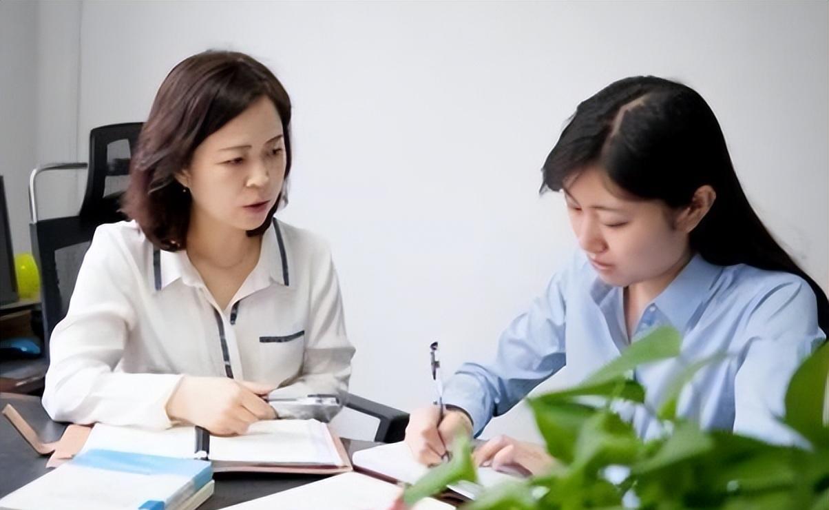 大学生|官方否认65岁退休?大学生们松了一口气,新问题又让人担忧不已