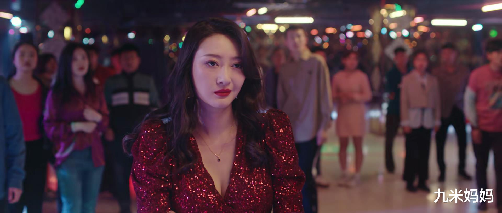 梁龙|《东北往事》系列又出王炸，上映5小时拿第一，毛琴太带劲