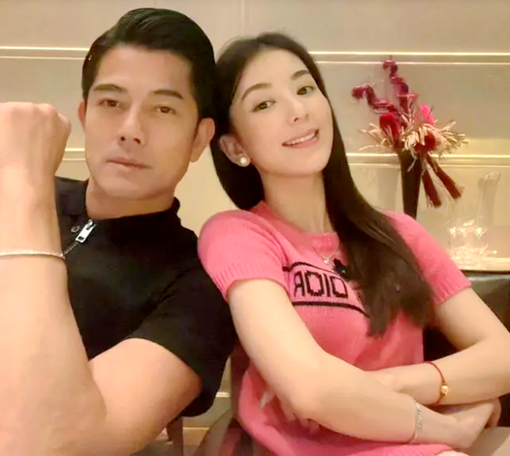 方媛|方媛参加名媛聚会，身上没有珠宝加持超低调，刘倩婷等人珠光宝气