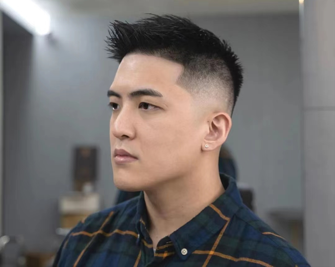 发型 男人夏天剪什么发型好看又不热?10款今年很火的发型,干练又有型