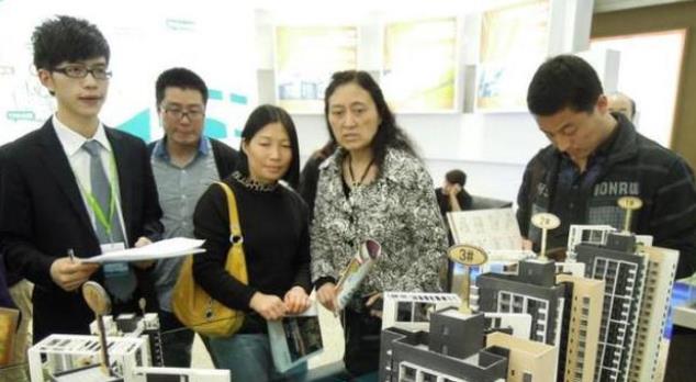 购房置业|买房投资还赚钱吗?买菜大妈一针见血,众人坦言:看问题太透彻