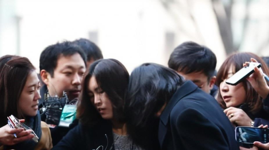 因为一袋坚果，让航班返航，还要求道歉？财阀千金赵显娥有多狂？
