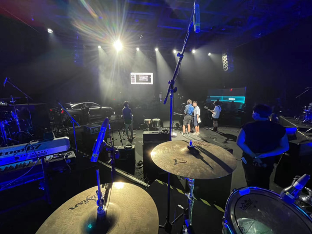 演唱会|这家车企，拯救了沉睡20年的中国摇滚乐！却没能拯救自己？