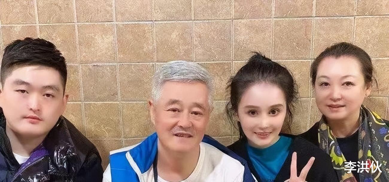 祛湿 赵本山儿子自称不是啃老族，已开多家健身减肥工作室，闷声发大财