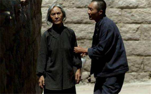 李斯丹妮|《父母爱情》时隔8年依然好评如潮，但张桂兰的身份却至今是个谜