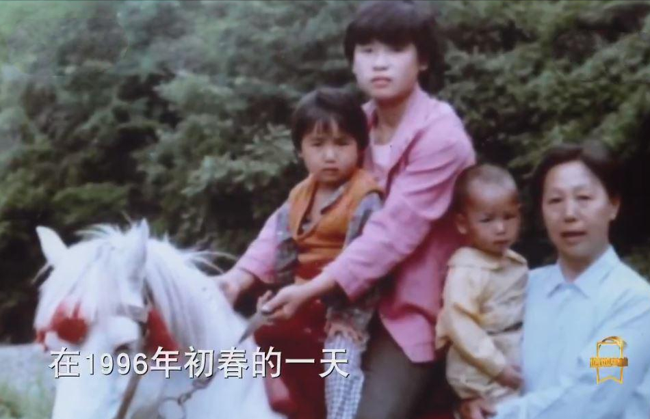 |靠双脚改变命运！断臂天使杨佩：用脚十字绣，结婚了也不靠老公