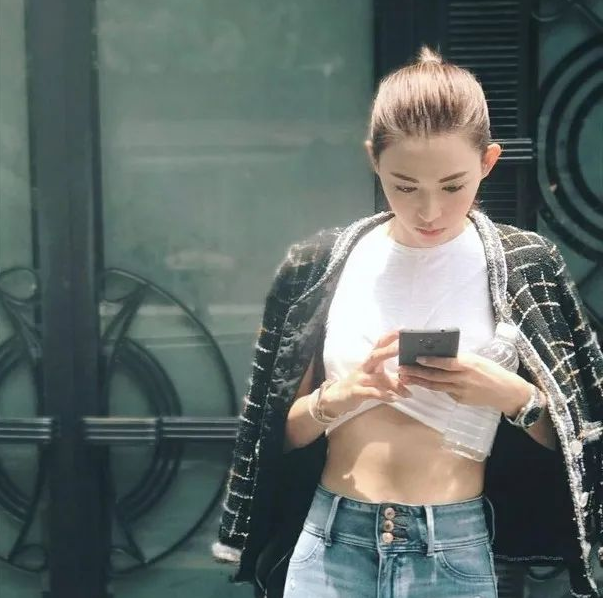 小三|著名男星偷情35岁家庭主妇,男女双双出轨,女方:我们是认真的