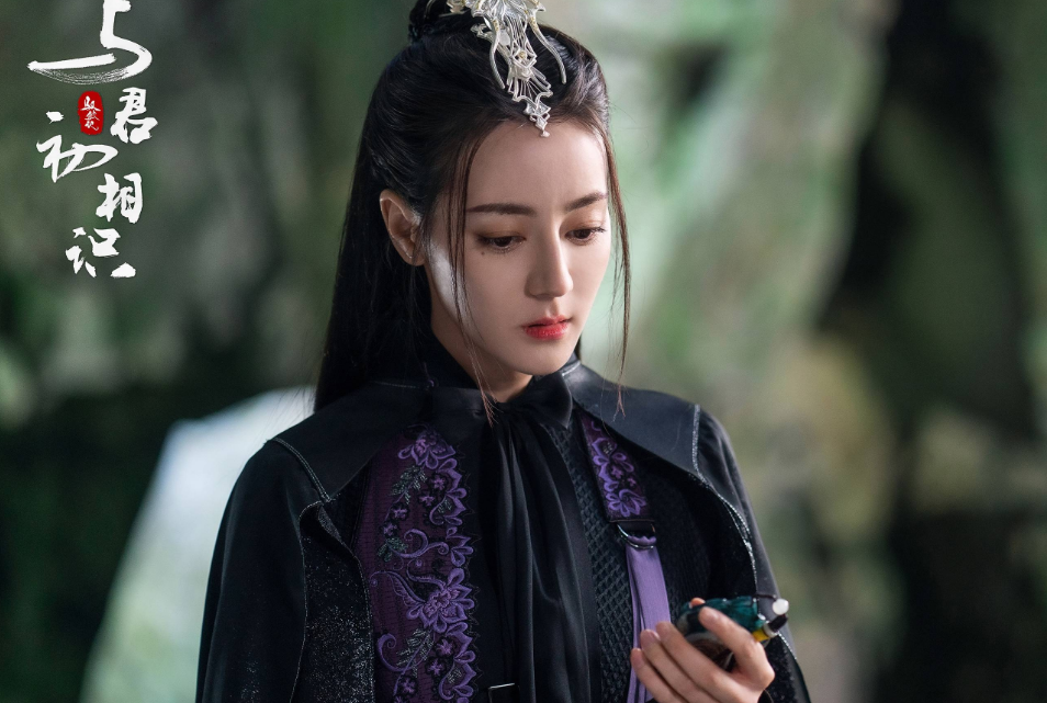 肖战|年度明星指数榜,热巴第八,杨紫第四,肖战断层轻松夺冠